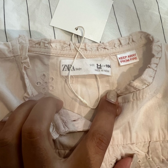 Zara top 3-4 years - Picture 2 of 2